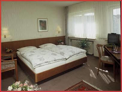 Hotel Rosenhof Kerpen  Extérieur photo